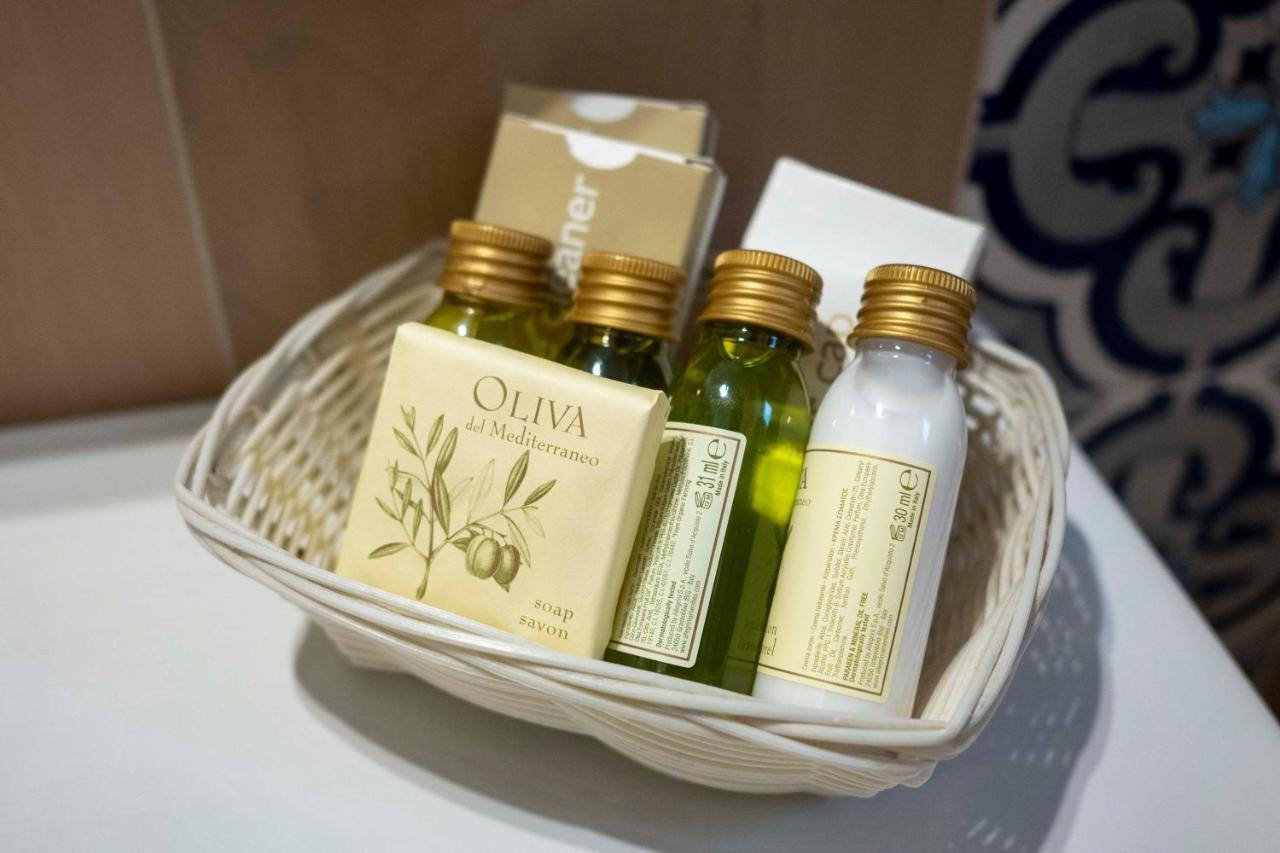 彼得拉二月神酒店 马奥莱 外观 照片